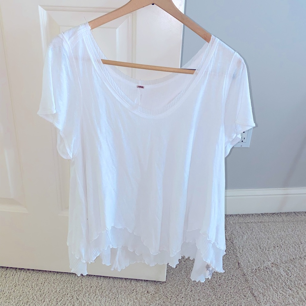 Free People Tee. Size XS. White